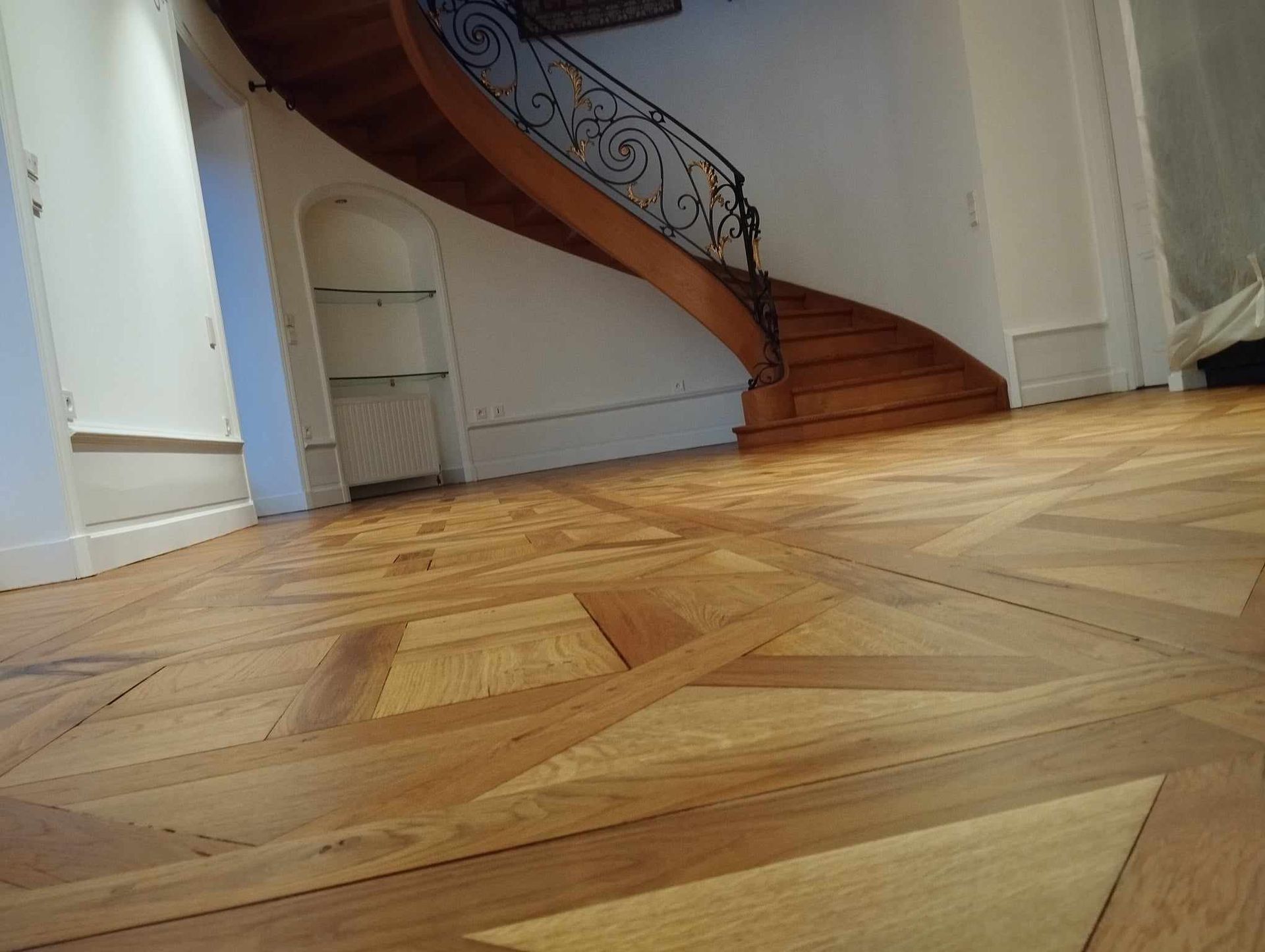 Ponçage parquet à Amplepuis